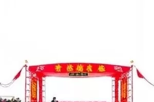 《第七码头的雨》码头雨夜长镜截图